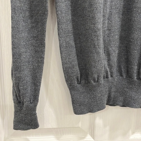 Givenchy Star Wool Grey Sweater - Picture 7 of 16